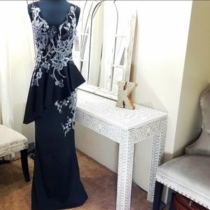 NWT Rickie freeman Teri Jon dress